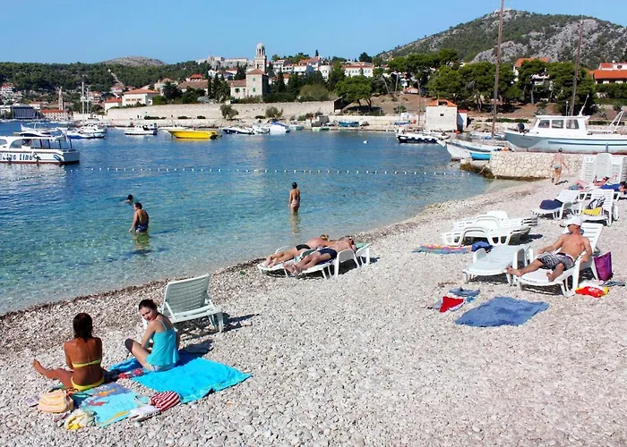 Apartamento With Wifi Hvar - 11630